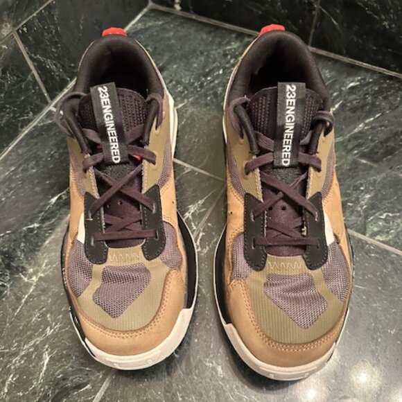 Men\'s Jordan Air 200E Shoe- Medium Olive Brown Kelp- SIZE 10 main image 5